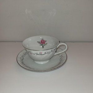 Royal Swirl Teacup and Saucer Set.